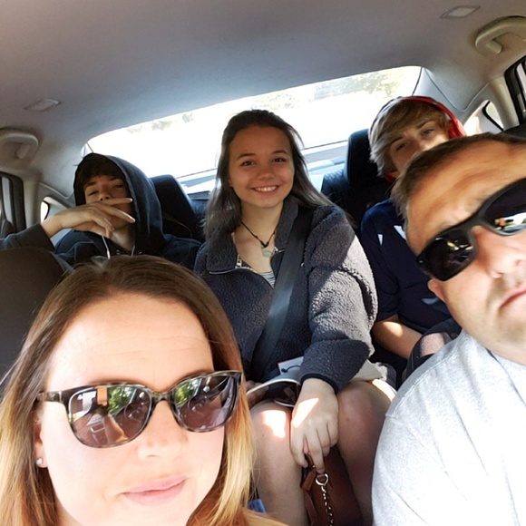 Meet your Posher, Tasha - Picture 3 of 3